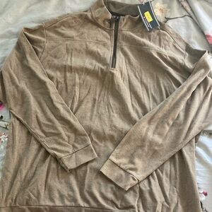 Roundtree & Yorke quarter zip